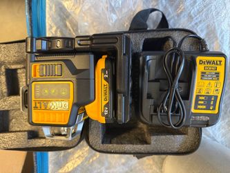 DeWalt 12V Laser Level with Battery and Charger