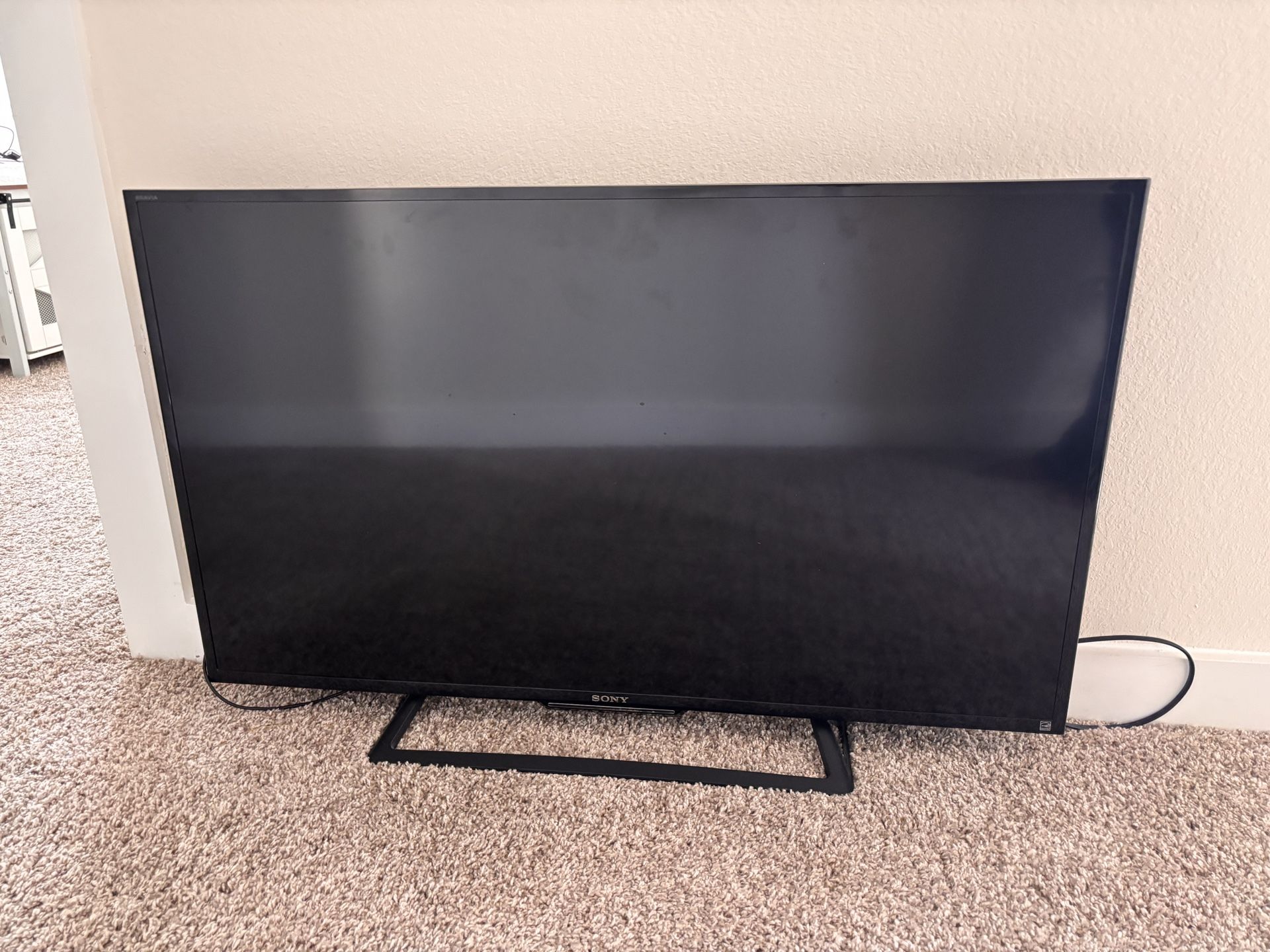 35” TV