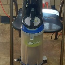 Bissell Clean View Vacuum Cleaner,  With Attachments 