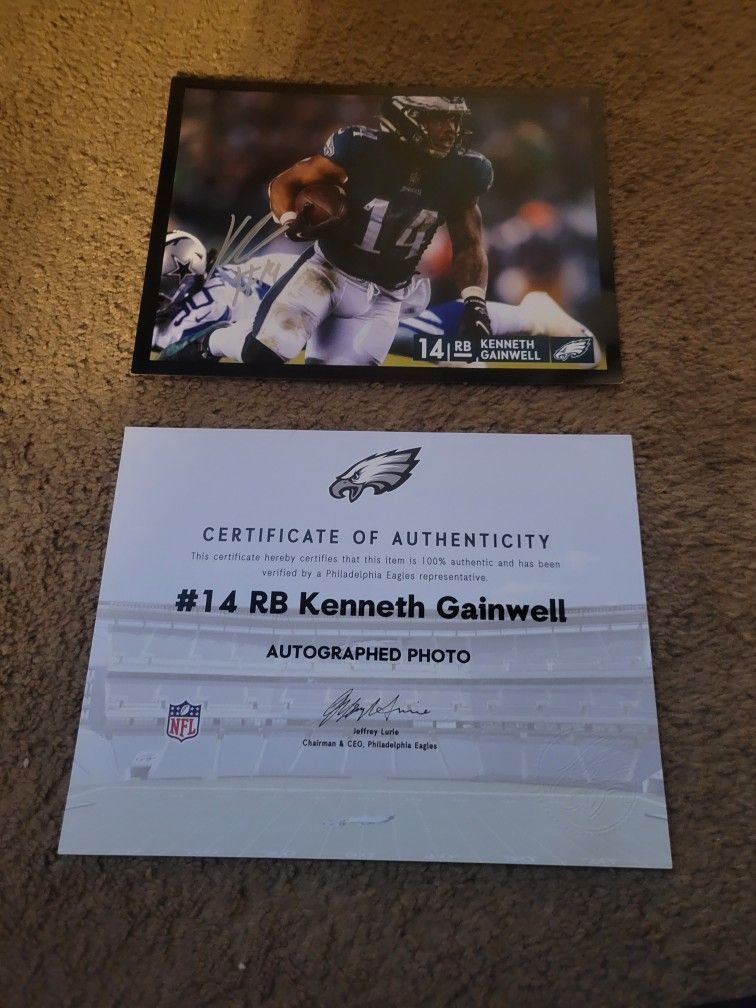 Kenneth Gainwell Signed Photo With COA 