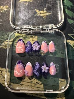Press On Nails
