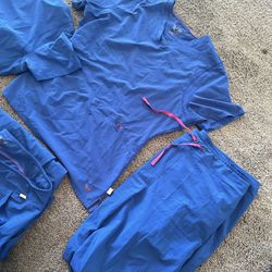 Med Classic Women’s Scrubs 