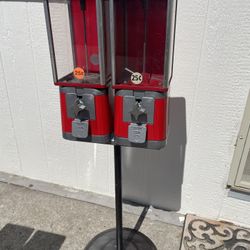 Vintage Gumball Or Toy & Candy Machines On Std W/locks & Key