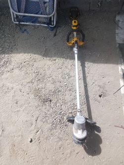 DeWalt weed wacker, battery not included