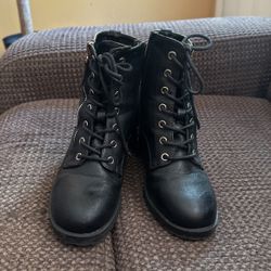 Boots Size 6