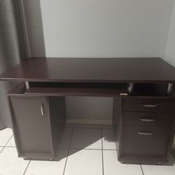 office desk with chair 