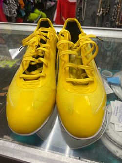 Size 11. Puma X Scuderia Ferrari speed cat super lite sneakers