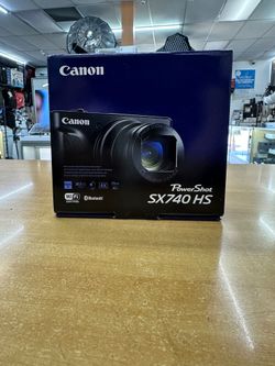 Canon PowerShot SX740 HS 