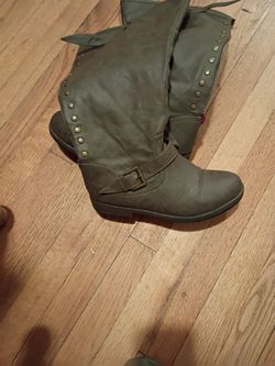 Women's knee high boots