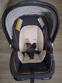 Graco infant car seat