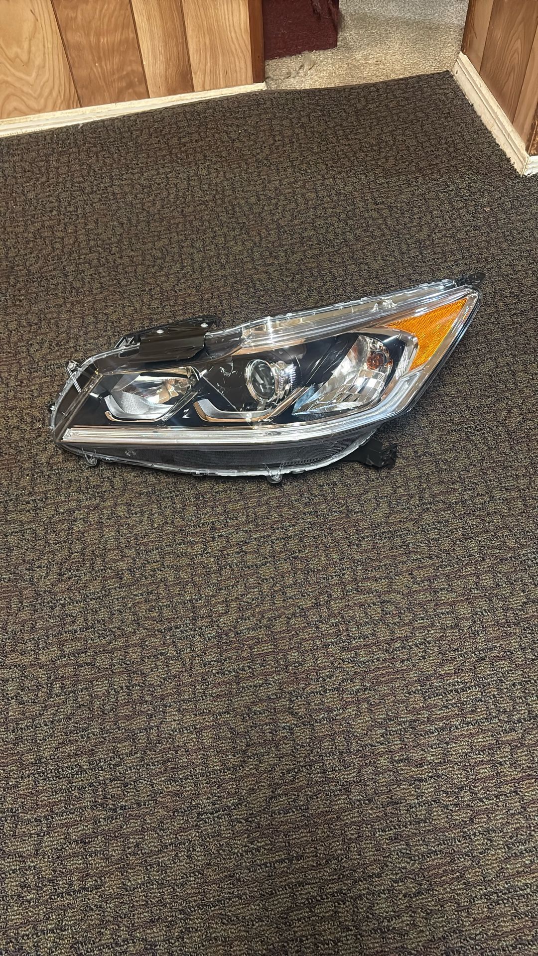 2016 2017 Honda Accord Halogen Headlight Left Hand Side 33150-T3L-A61