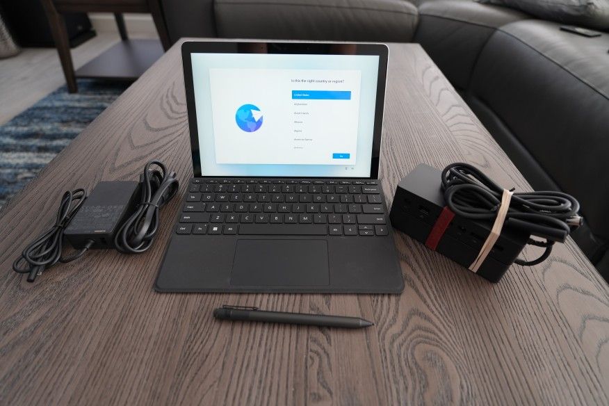Microsoft Surface Go 4 10.5" 8GB / 256GB Intel N200 with Type Cover, Pen & Surface Dock