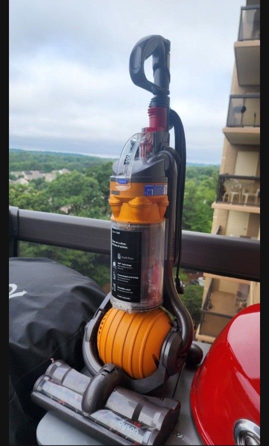 Dyson Ball Multi Floor Upright Vacuum DC 24