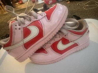 Girl nike dunks sz. 12c