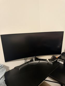 Curved LG Monitor