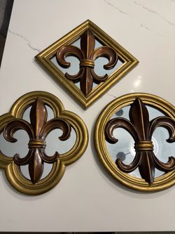Set of 3 Fleur de Lis 12” Mirrors in great shape!