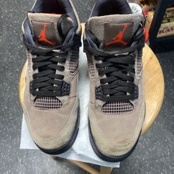 Air Jordan 4 Retro