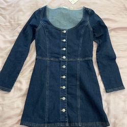 Levi’s slim fit Dress Size Small