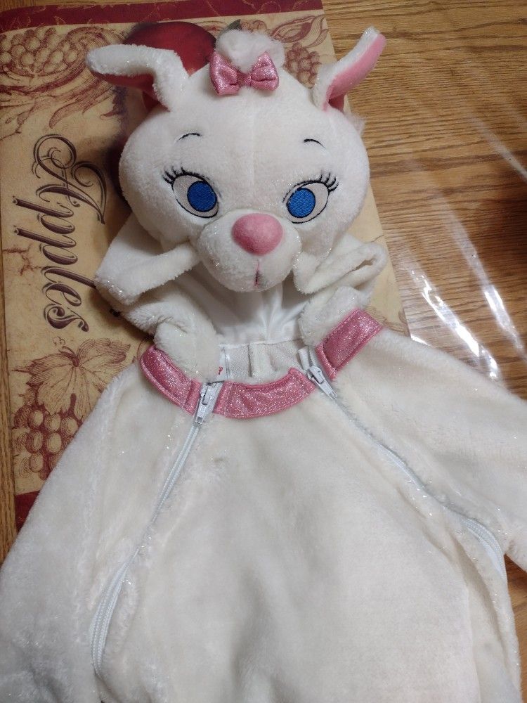 Aristocat Costume