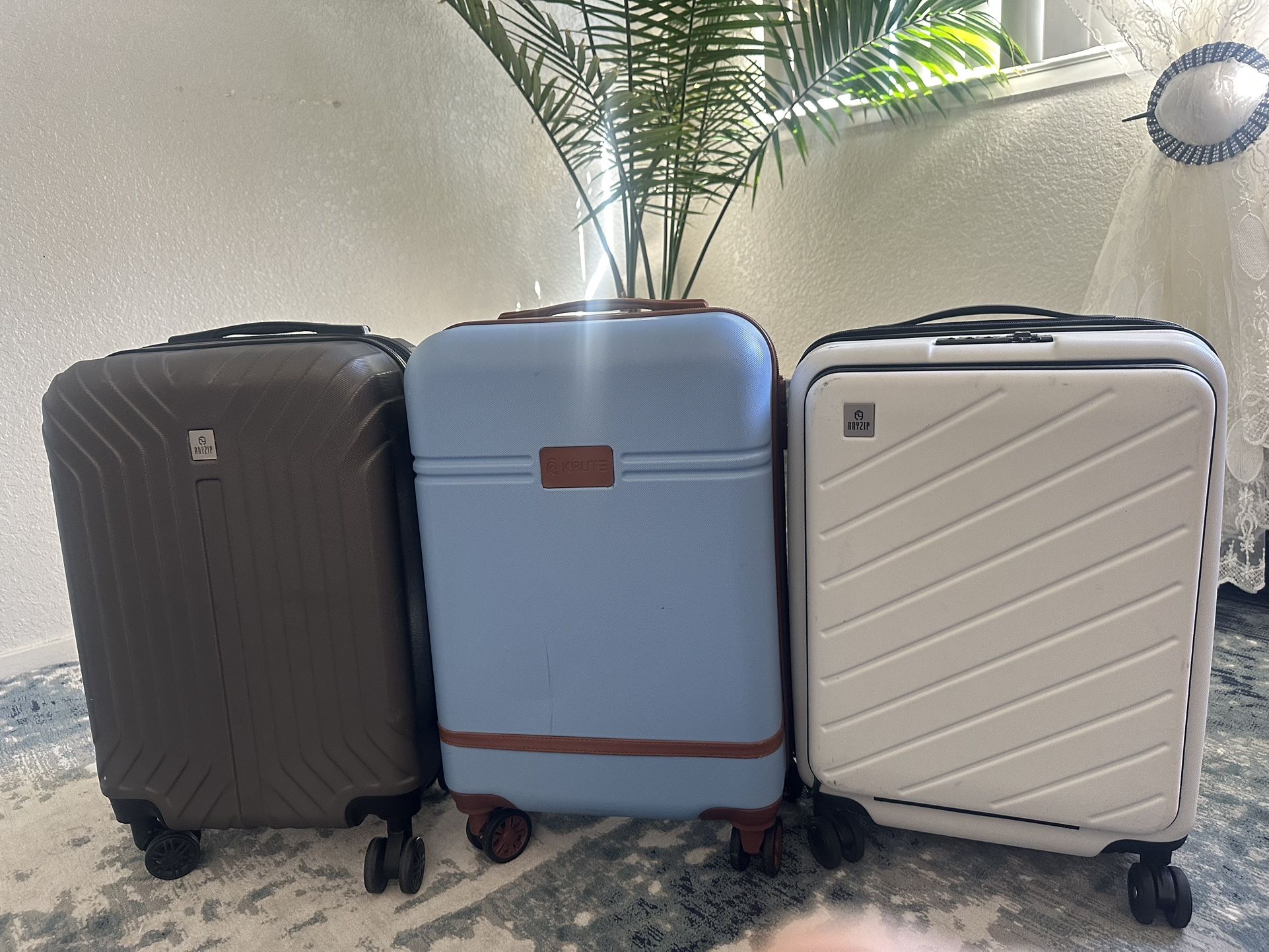 3-Luggages Set – Lightweight Spinner Suitcases