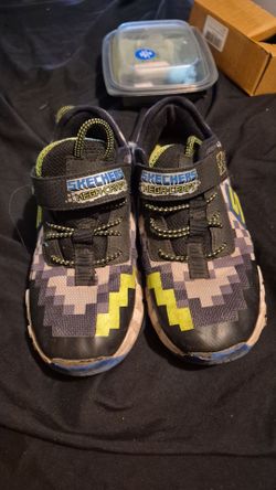 Kids shoe size 4 sketchers. Minecraft