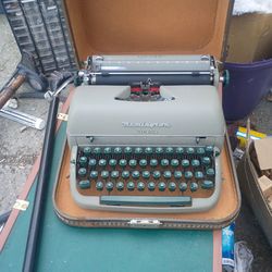 1950's Remington typewriter