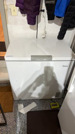 Chest freezer