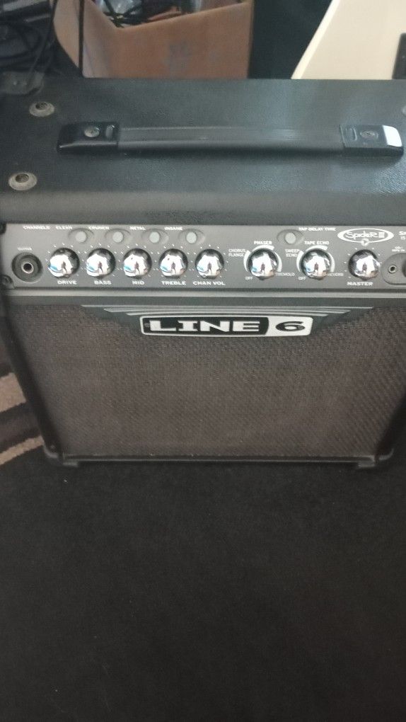 Line 6 Spider III Amp ( Built In Effects Loaded )