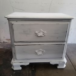 White End Table Nightstand