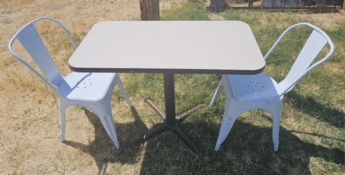 Restaurant Bistro Table & Chairs