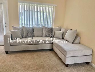 FINANCING & DELIVERY AVAILABLE: Grey Home Run Sectional