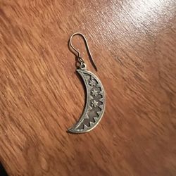 Vintage Sterling Silver moon Earring Indonesian Import 