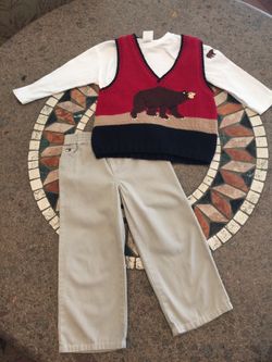 Boys Designer Marina Hahn Sweater Vest, Tee and Tommy Hilfiger Pants 4