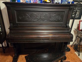 Antique piano