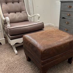 Rocking Chair With Leather Ottoman 