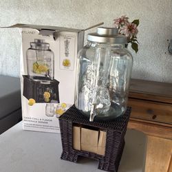 Oasis Chill And Beverage Server