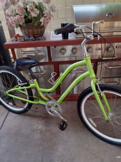 BEACH CRUISER BIKE TIRES SIZE 26 LIKE NEW