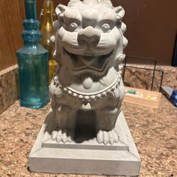 Oriental Foo Dog Dragon Concrete Garden Statue – Unique Outdoor Decor
