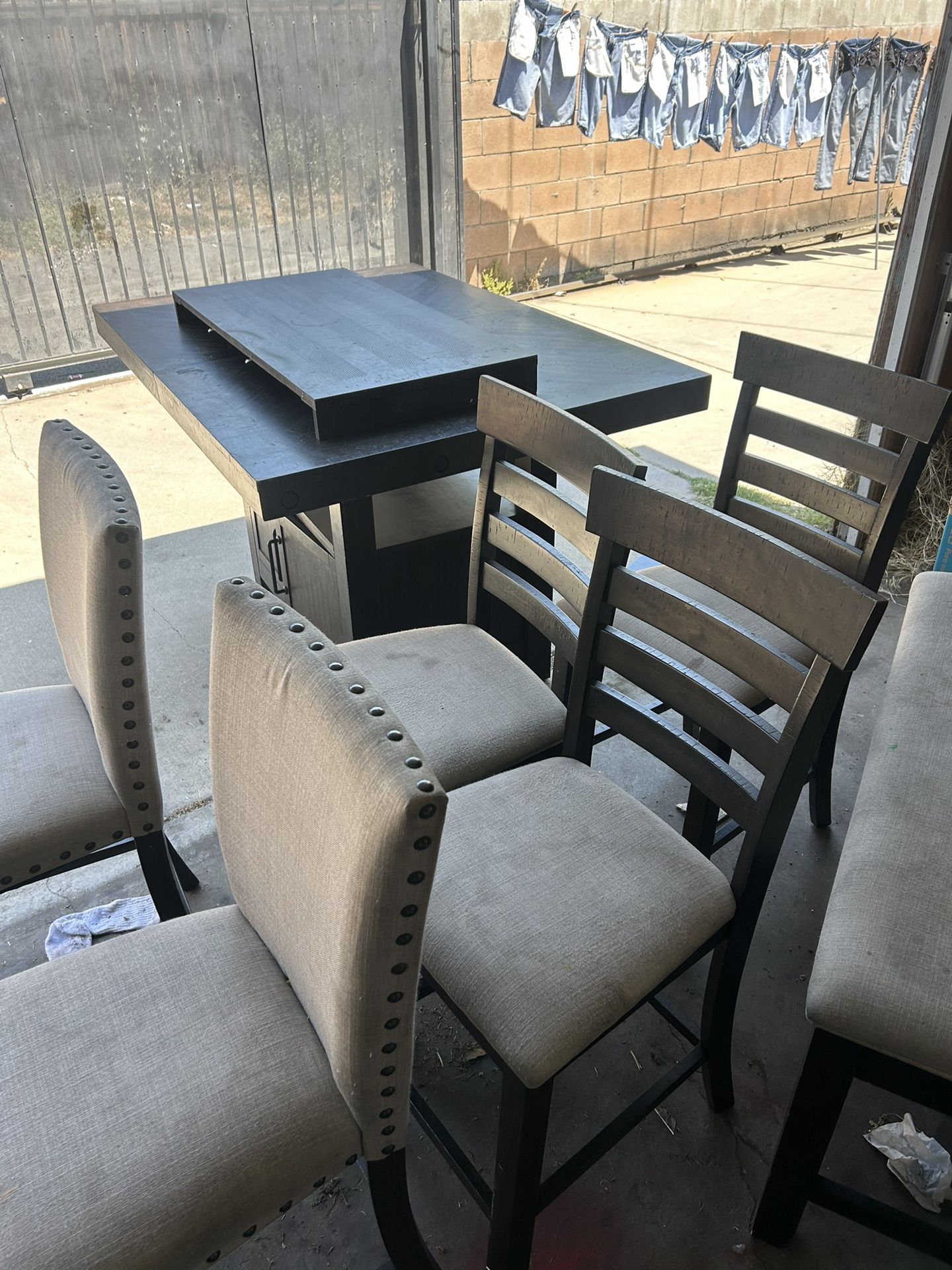 Dining room table set