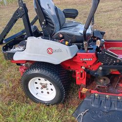 EXmark Lawn Mover  Tractor Comercial
