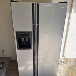 Samsung Refrigerator 