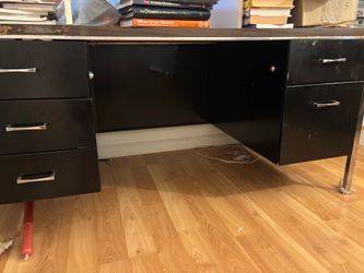 Computer desks