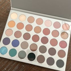 Jaclyn Hill Palette 