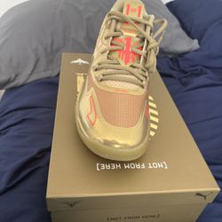 MB.01 Golden Child Pe