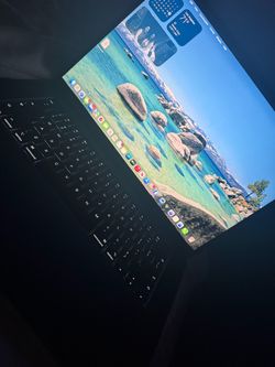 Mac book Air M5 black
