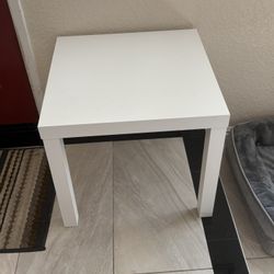White Ameriewood Table