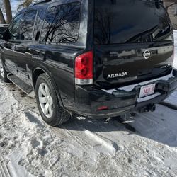 2011 Nissan Armada 