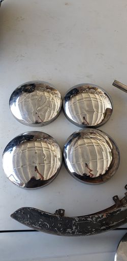 Chrome hub caps