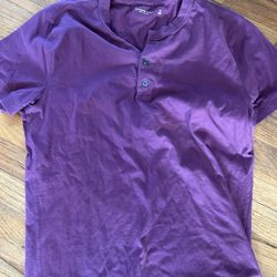 Men's Plum color Abercrombie & Fitch henley tee size medium 