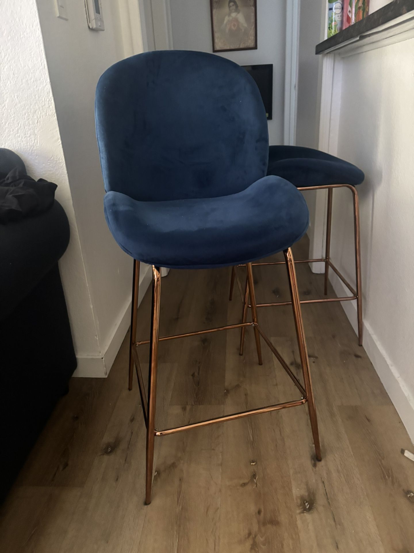 2 Modern Velvet Bar Stools